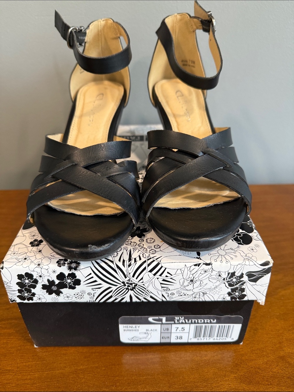 Chinese Laundry Henley Black Strappy Ankle Strap Sandals